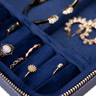 Amanda_Leather_Jewelry_Box_Medium_33