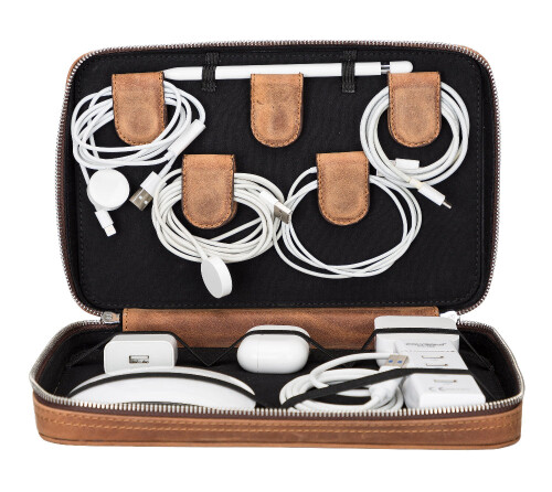 Leather_Travel_Cable_Organizer_01.jpg