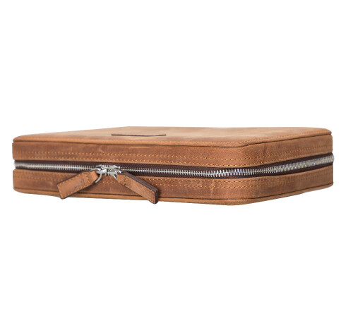 Leather_Travel_Cable_Organizer_05.jpg