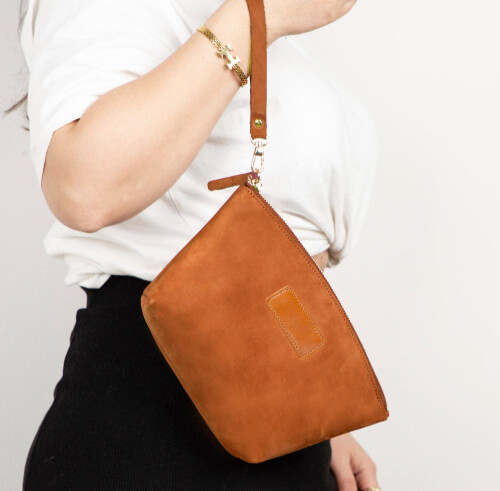 Luna_Leather_Makeup_Bag_02.jpg