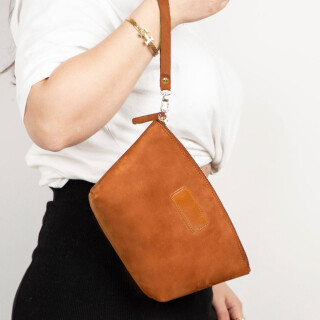 Luna_Leather_Makeup_Bag_02