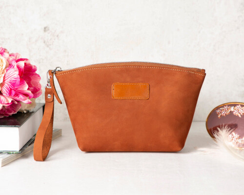 Luna_Leather_Makeup_Bag_05.jpg