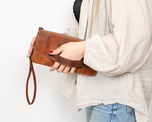 Majeste_Leather_Clutch_Bag_16.jpg