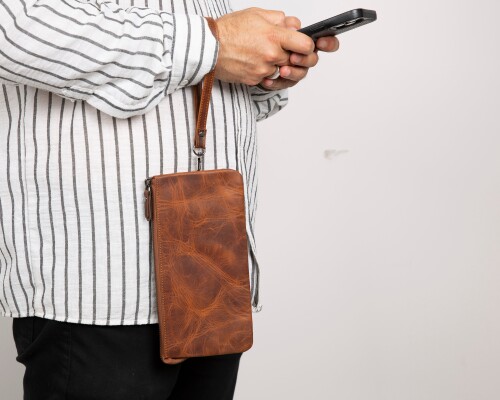 Prestige_Leather_Clutch_Bag_06.jpg