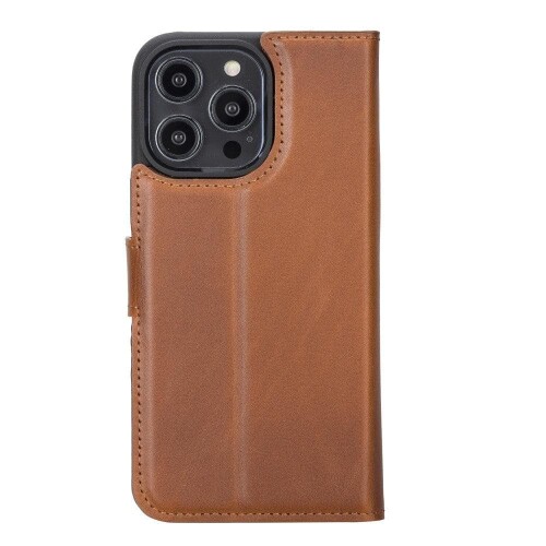 Magic_iPhone_14_Pro_Max_Detachable_Leather_Wallet_Case_04.jpg