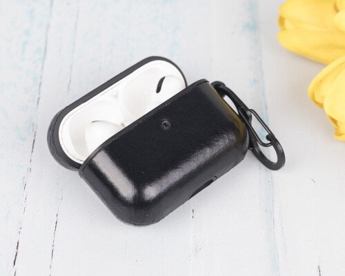Juni_Leather_AirPods_Pro_1_and_AirPods_Pro_2_Case_148.jpg