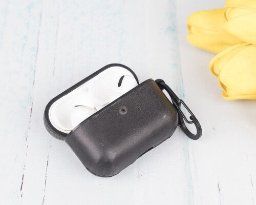 Juni_Leather_AirPods_Pro_1_and_AirPods_Pro_2_Case_178.jpg