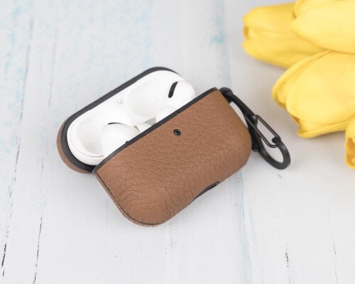 Juni_Leather_AirPods_Pro_1_and_AirPods_Pro_2_Case_33.jpg