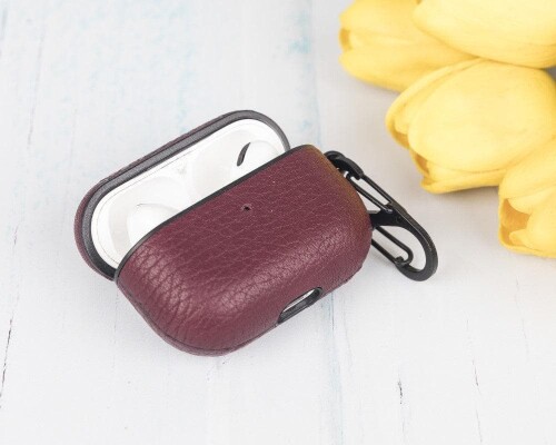 Juni_Leather_AirPods_Pro_1_and_AirPods_Pro_2_Case_64.jpg