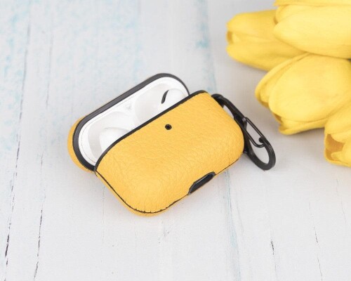 Juni_Leather_AirPods_Pro_1_and_AirPods_Pro_2_Case_88.jpg